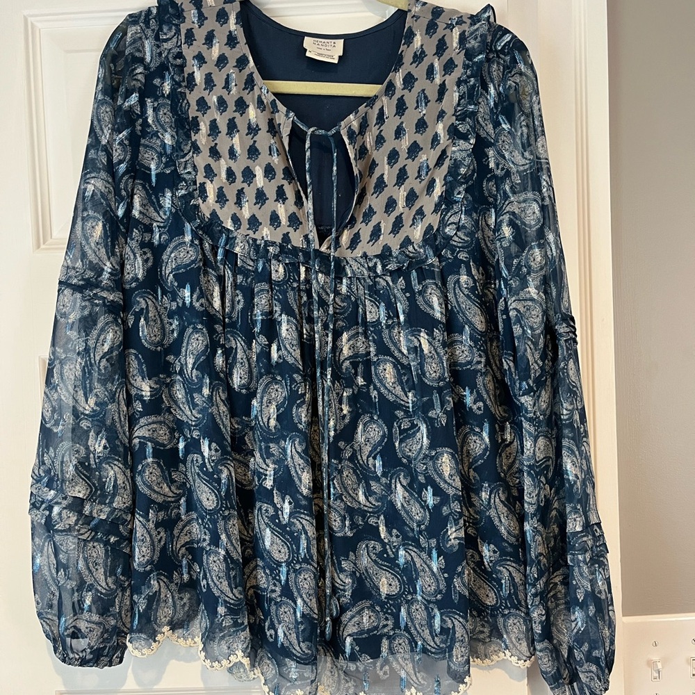 HEMANT & NANDITA Shimmering Paisley Blouse